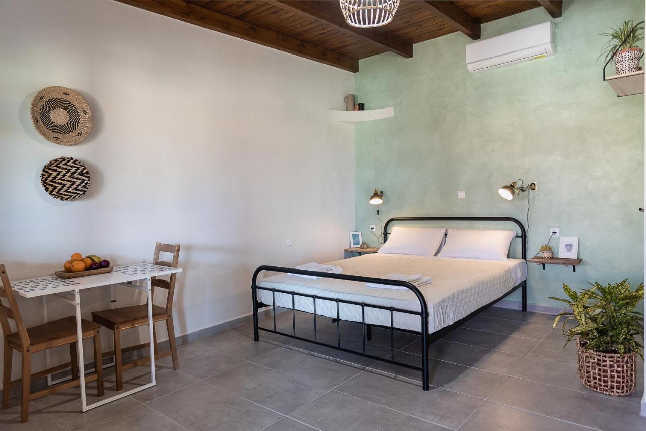 La Siesta Appartement Marathi  Buitenkant foto