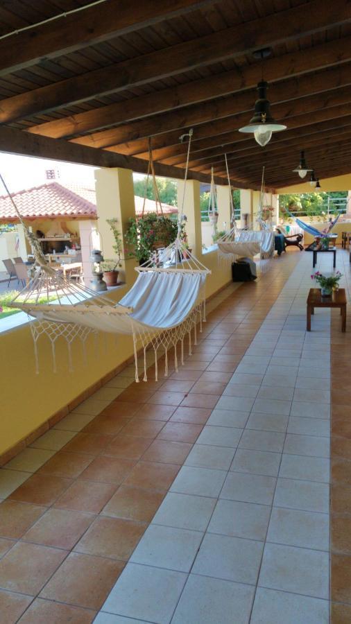 La Siesta Appartement Marathi  Buitenkant foto